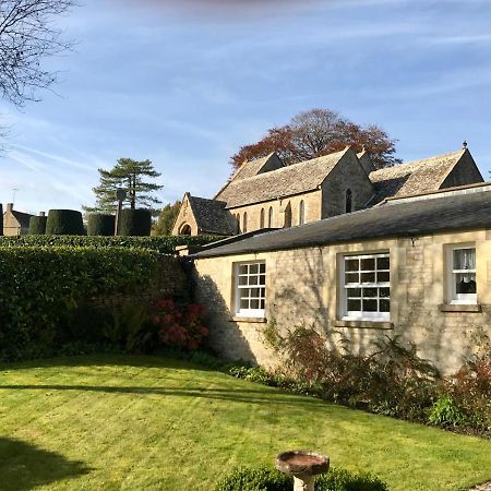 The Old Post Office Studio Apartment In A Beautiful Cotswold Village Cirencester Esterno foto